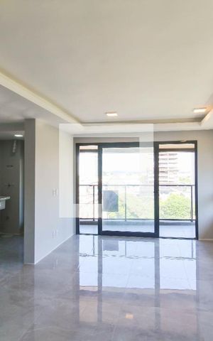 Apartamento à venda com 107m², 2 quartos e 1 vaga Apartamento à venda com 107m², 2 quartos e 1 vagaSala