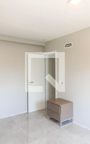 Apartamento à venda com 107m², 2 quartos e 1 vaga Apartamento à venda com 107m², 2 quartos e 1 vagaQuarto