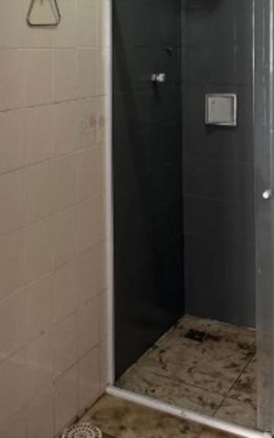 Casa para alugar com 140m², 3 quartos e 1 vaga Casa para alugar com 140m², 3 quartos e 1 vagaBanheiro