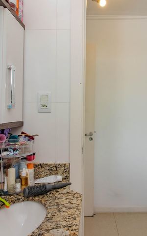 Apartamento à venda com 90m², 2 quartos e 1 vaga Apartamento à venda com 90m², 2 quartos e 1 vagaBanheiro da Suíte