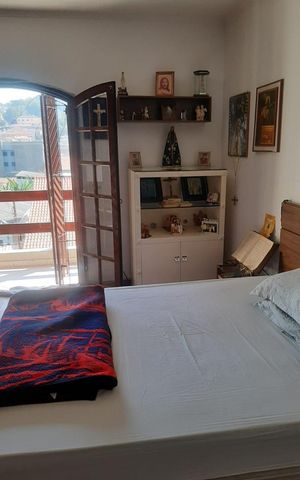 Casa à venda com 269m², 3 quartos e 2 vagas Casa à venda com 269m², 3 quartos e 2 vagasQuarto 2