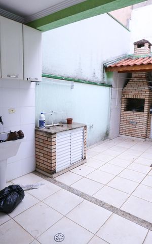 Casa à venda com 130m², 2 quartos e 2 vagas Casa à venda com 130m², 2 quartos e 2 vagasÁrea de Serviço