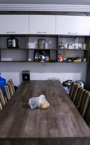 Casa à venda com 130m², 2 quartos e 2 vagas Casa à venda com 130m², 2 quartos e 2 vagasCozinha