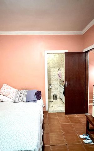 Casa à venda com 245m², 3 quartos e 1 vaga