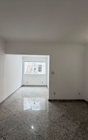 Casa à venda com 116m², 3 quartos e 2 vagasSala