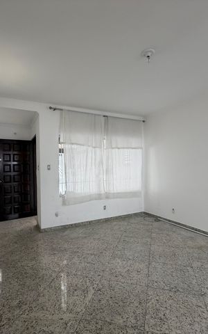 Casa à venda com 116m², 3 quartos e 2 vagasSala