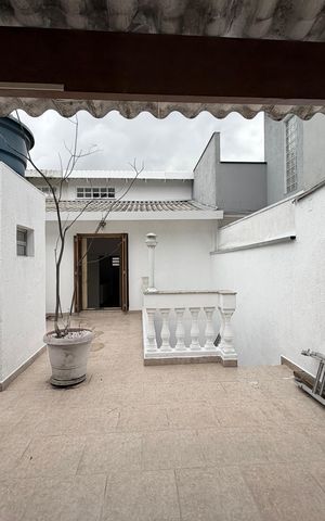 Casa à venda com 116m², 3 quartos e 2 vagasQuintal