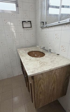 Casa à venda com 116m², 3 quartos e 2 vagasBanheiro