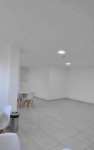 Studio à venda com 27m², 1 quarto e sem vagaÁrea comum - Salão de festas