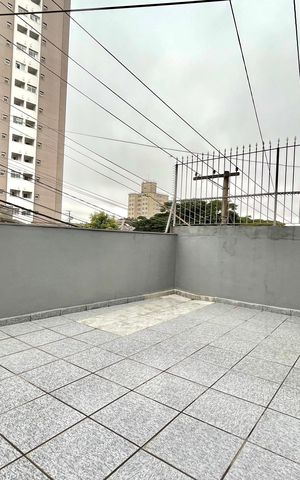 Casa à venda com 95m², 6 quartos e 3 vagas Casa à venda com 95m², 6 quartos e 3 vagasVaranda da Suíte