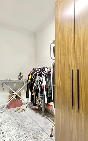 Casa à venda com 95m², 6 quartos e 3 vagas Casa à venda com 95m², 6 quartos e 3 vagasQuarto 2 - Edícula