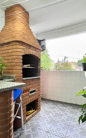Casa à venda com 95m², 6 quartos e 3 vagas Casa à venda com 95m², 6 quartos e 3 vagasChurrasqueira - Edícula