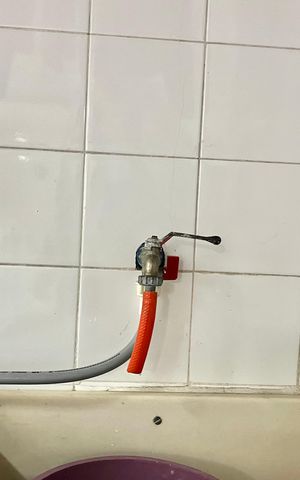 Casa à venda com 95m², 6 quartos e 3 vagas Casa à venda com 95m², 6 quartos e 3 vagasÁrea de Serviço - Edícula