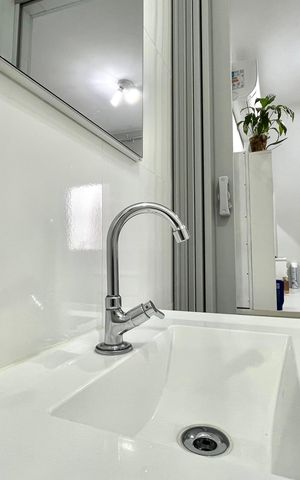 Casa à venda com 95m², 6 quartos e 3 vagas Casa à venda com 95m², 6 quartos e 3 vagasBanheiro da Suite - Edícula
