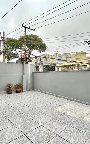 Casa à venda com 95m², 6 quartos e 3 vagas Casa à venda com 95m², 6 quartos e 3 vagasVaranda da Suíte