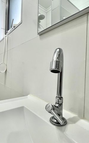 Casa à venda com 95m², 6 quartos e 3 vagas Casa à venda com 95m², 6 quartos e 3 vagasBanheiro da Suite - Edícula
