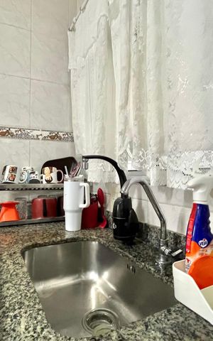 Casa à venda com 95m², 6 quartos e 3 vagas Casa à venda com 95m², 6 quartos e 3 vagasCozinha - Edícula
