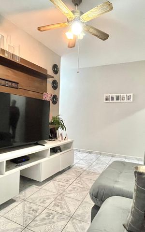 Casa à venda com 95m², 6 quartos e 3 vagas Casa à venda com 95m², 6 quartos e 3 vagasSala - Edícula