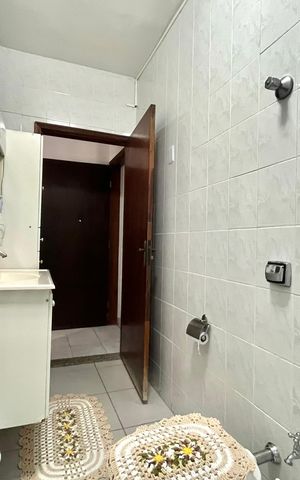 Casa à venda com 95m², 6 quartos e 3 vagas Casa à venda com 95m², 6 quartos e 3 vagasBanheiro da Suíte