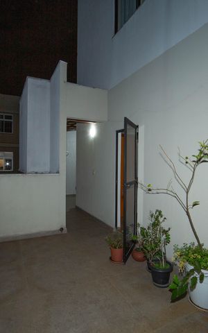 Apartamento à venda com 220m², 4 quartos e 3 vagas Apartamento à venda com 220m², 4 quartos e 3 vagasVaranda da Sala