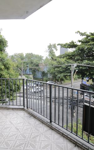 Apartamento à venda com 80m², 2 quartos e 1 vagaVaranda