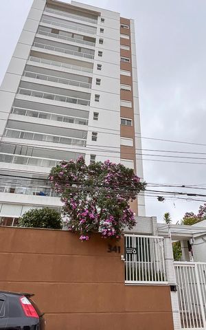 Apartamento à venda com 171m², 3 quartos e 3 vagasFachada + plaquinha