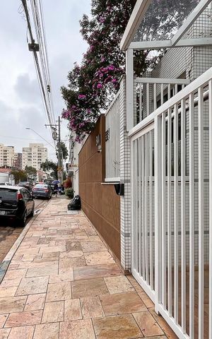 Apartamento à venda com 171m², 3 quartos e 3 vagasFachada + plaquinha