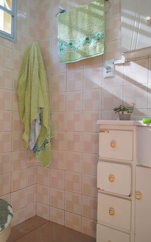 Casa à venda com 160m², 4 quartos e 1 vagaBanheiro 2