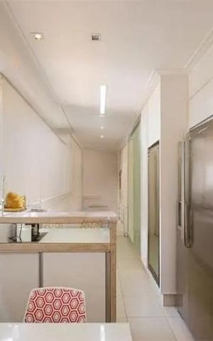 Apartamento para alugar com 214m², 4 quartos e 4 vagas Apartamento para alugar com 214m², 4 quartos e 4 vagasCozinha