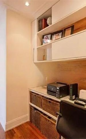 Apartamento para alugar com 214m², 4 quartos e 4 vagas Apartamento para alugar com 214m², 4 quartos e 4 vagasEscritorio