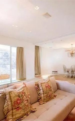 Apartamento para alugar com 214m², 4 quartos e 4 vagas Apartamento para alugar com 214m², 4 quartos e 4 vagasSala