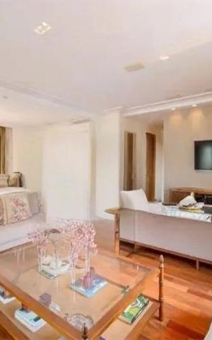Apartamento para alugar com 214m², 4 quartos e 4 vagas Apartamento para alugar com 214m², 4 quartos e 4 vagasSala