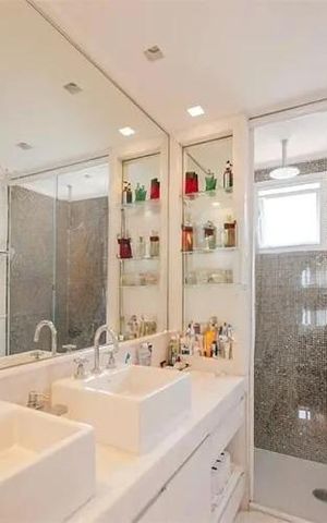 Apartamento para alugar com 214m², 4 quartos e 4 vagas Apartamento para alugar com 214m², 4 quartos e 4 vagasBanheiro 1