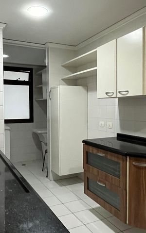 Apartamento para alugar com 108m², 3 quartos e 1 vagaCozinha e Área de Serviço