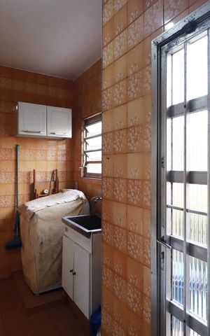 Casa à venda com 66m², 2 quartos e 1 vagaÁrea de Serviço