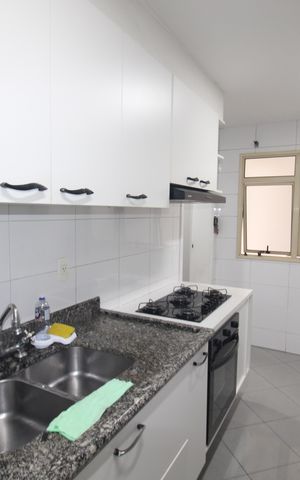 Apartamento à venda com 179m², 4 quartos e 4 vagasCozinha