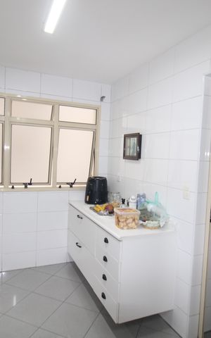 Apartamento à venda com 179m², 4 quartos e 4 vagasCozinha