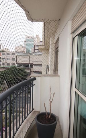 Apartamento à venda com 179m², 4 quartos e 4 vagasQuarto 4 - Varanda