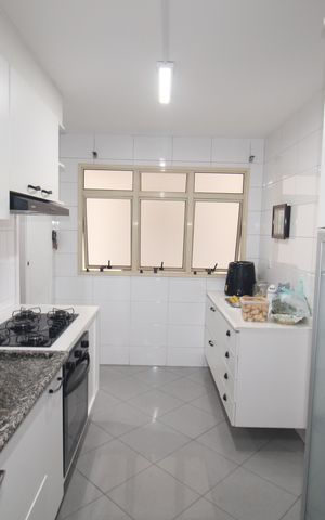 Apartamento à venda com 179m², 4 quartos e 4 vagasCozinha