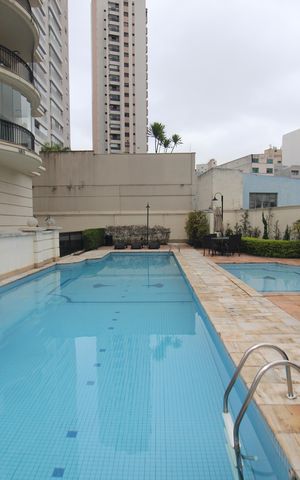 Apartamento à venda com 179m², 4 quartos e 4 vagasÁrea Comum