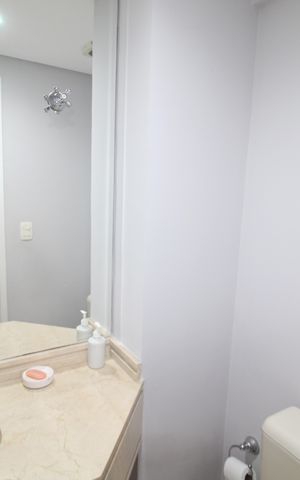 Apartamento à venda com 179m², 4 quartos e 4 vagasLavabo