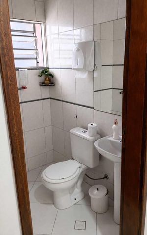 Casa para alugar com 120m², 3 quartos e 1 vaga Casa para alugar com 120m², 3 quartos e 1 vagaBanheiro