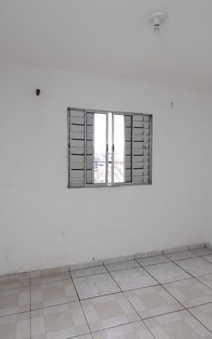 Casa para alugar com 49m², 2 quartos e sem vagaQuarto 1