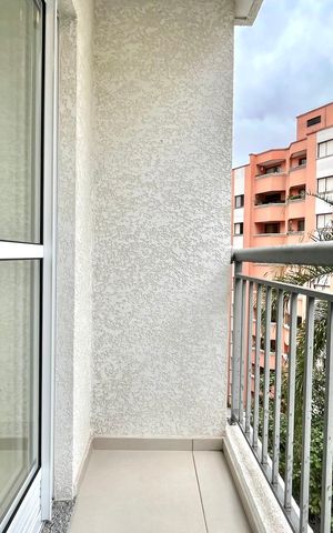 Apartamento à venda com 37m², 2 quartos e sem vaga Apartamento à venda com 37m², 2 quartos e sem vagaSala