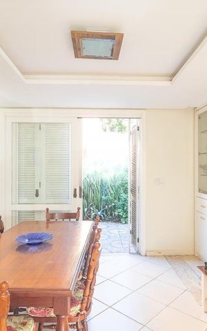 Casa de condomínio para alugar com 223m², 3 quartos e 2 vagas Casa de condomínio para alugar com 223m², 3 quartos e 2 vagasSala
