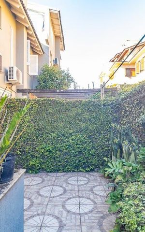 Casa de condomínio para alugar com 223m², 3 quartos e 2 vagas