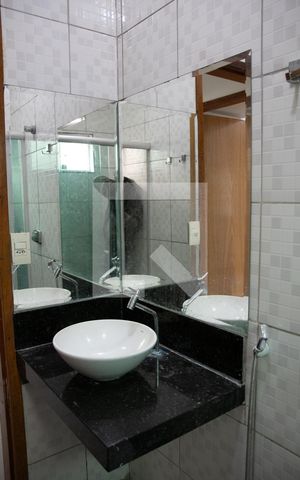 Casa à venda com 295m², 3 quartos e 1 vagaBanheiro