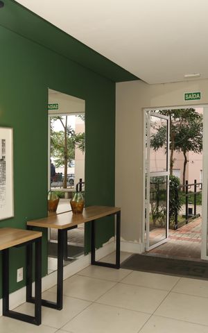 Apartamento à venda com 42m², 2 quartos e sem vagaÁrea comum - Saguão do prédio