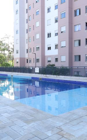 Apartamento à venda com 42m², 2 quartos e sem vagaÁrea comum - Piscina