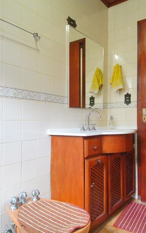 Casa para alugar com 177m², 6 quartos e 3 vagasBanheiro 2